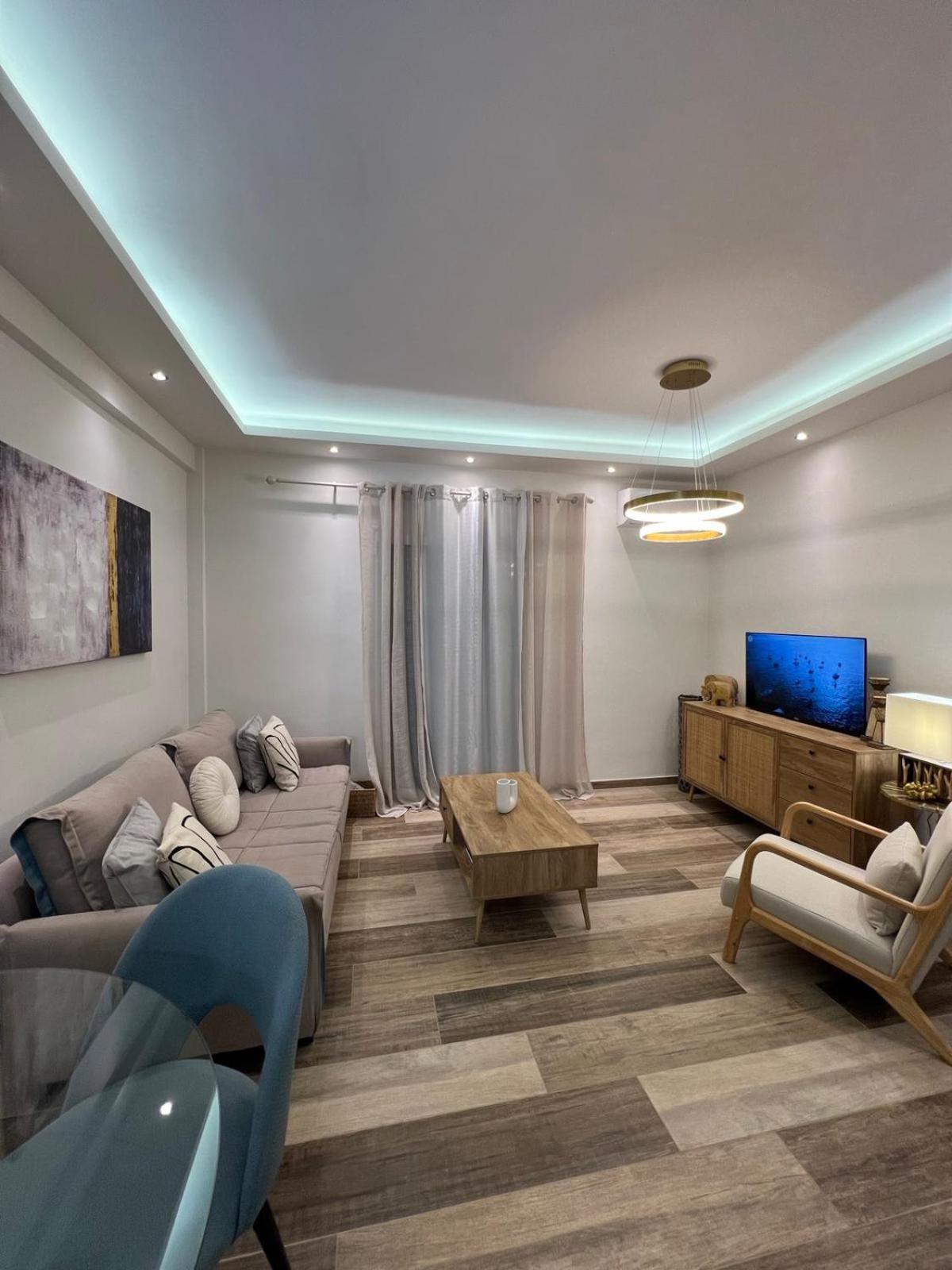 Miltonia Apartment *